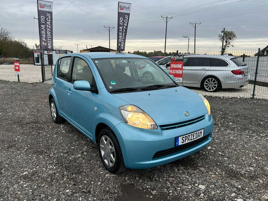 Daihatsu Sirion *2006R* 1.3B # ŚLICZNY # Stan B.DOBRY # Opłaty Niemcy