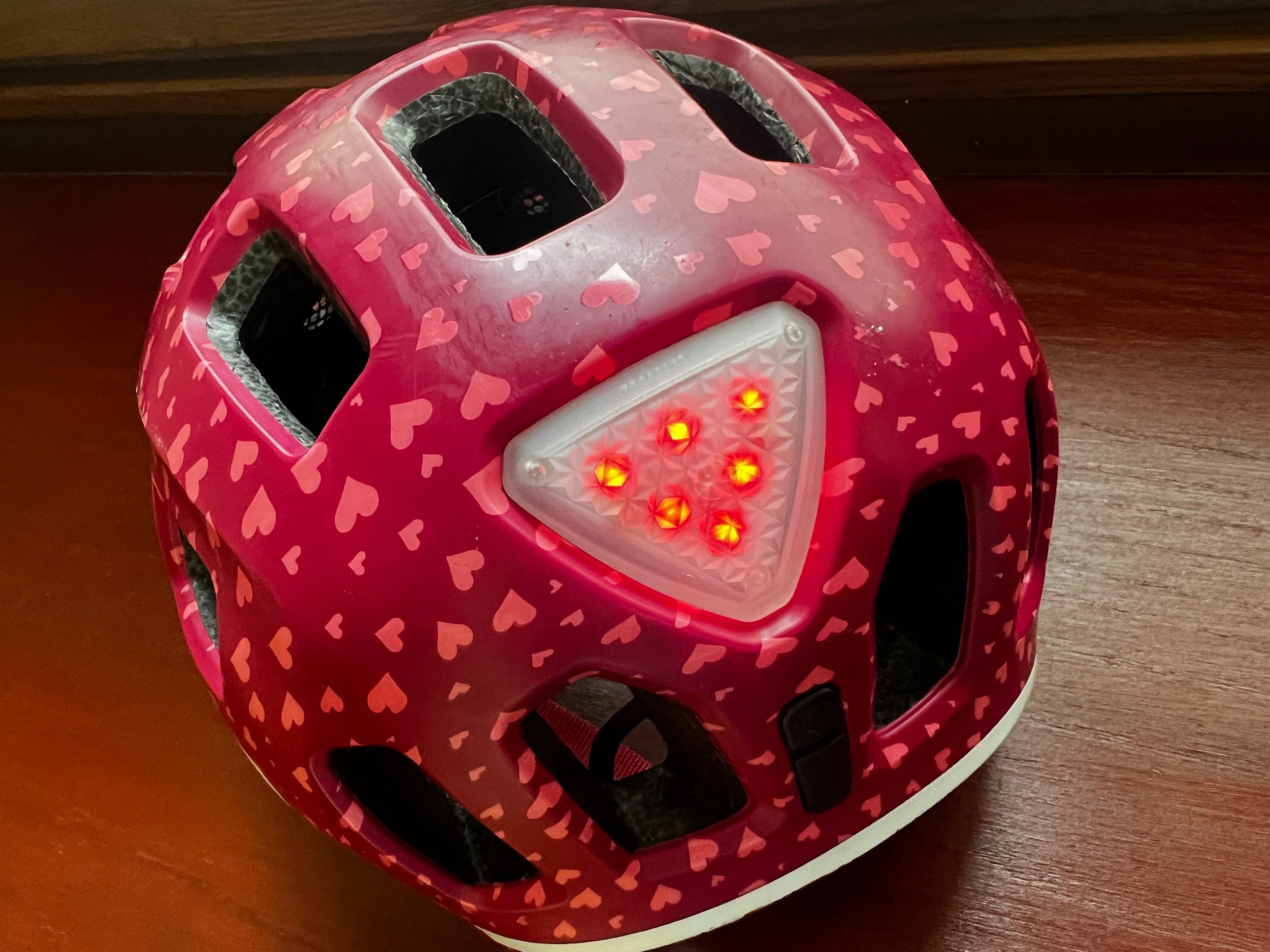Kask rowerowy dziecięcy ABUS Youn-I 2.0 z LED, cherry heart, 48-54cm