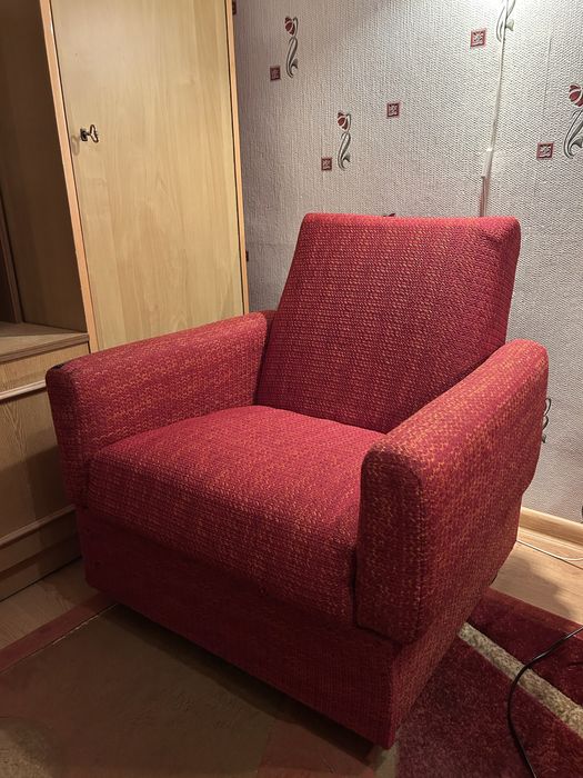 Fotel wypoczynkowy czerwony
