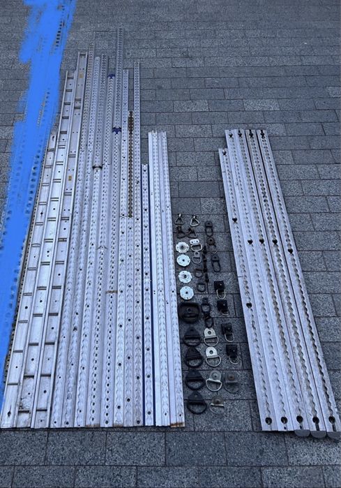 Планки кріплення вантажів по боках і підлоги в бусах і петлі