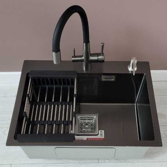 Кухонна мийка чорна з товстої сталі 58*43 см з аксесуарами