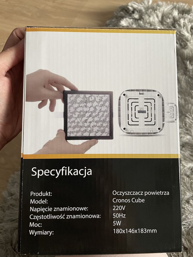Nowy oczyszczacz powietrza Cronos Cube biały