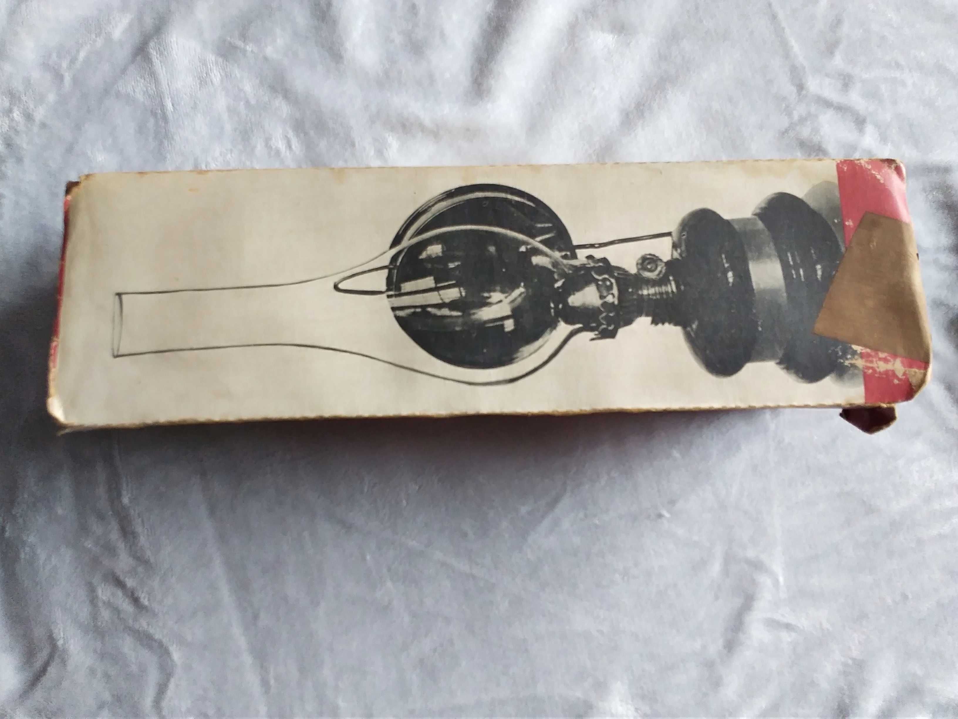stara lampa naftowa ,lata 70 XX w ,z lusterkiem