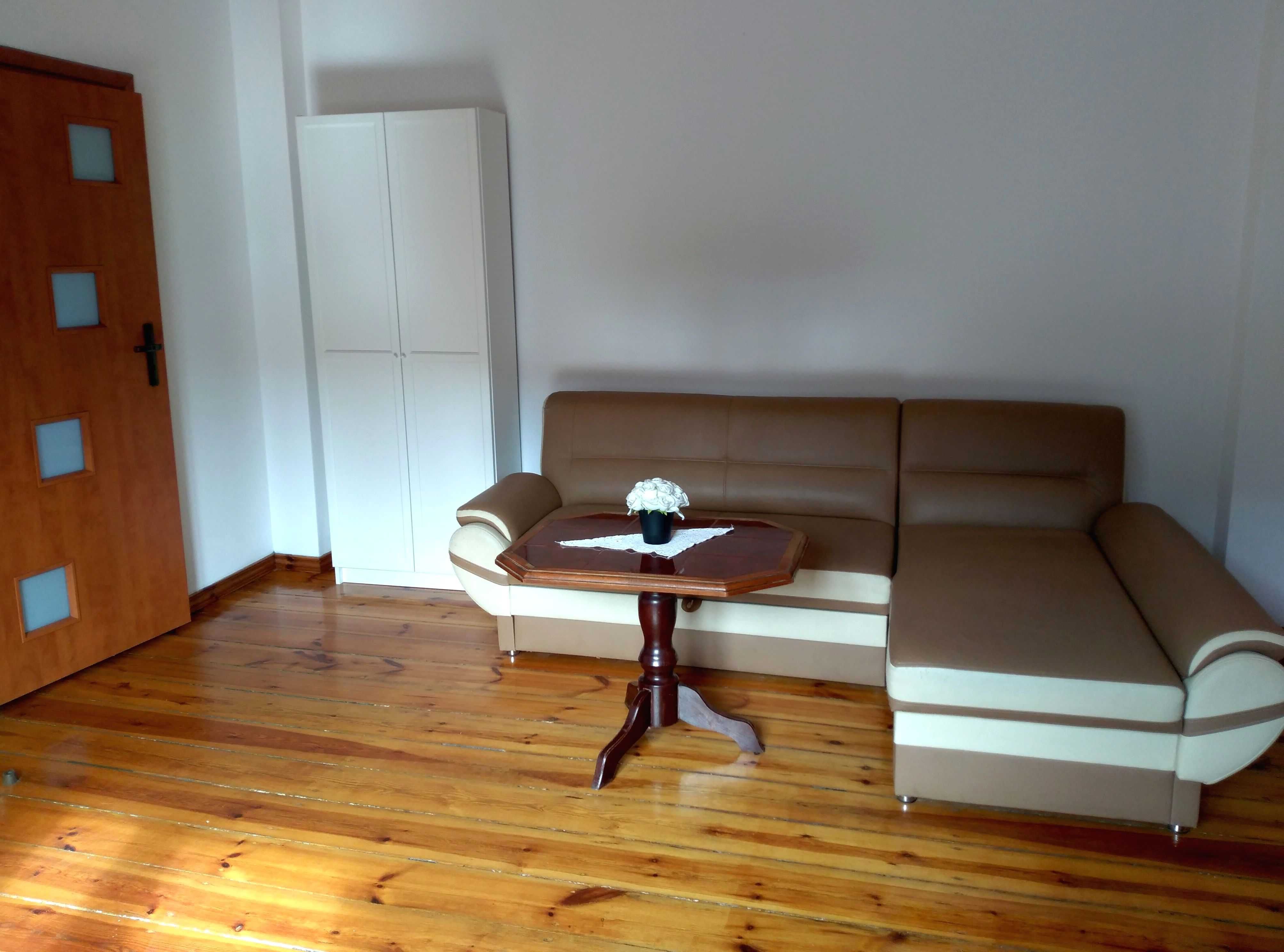 Apartament - 50 m dwa pokoje plus osobna kuchnia