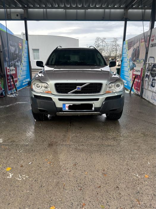 Свіжо пригнаний Volvo XС90 для ЗСУ