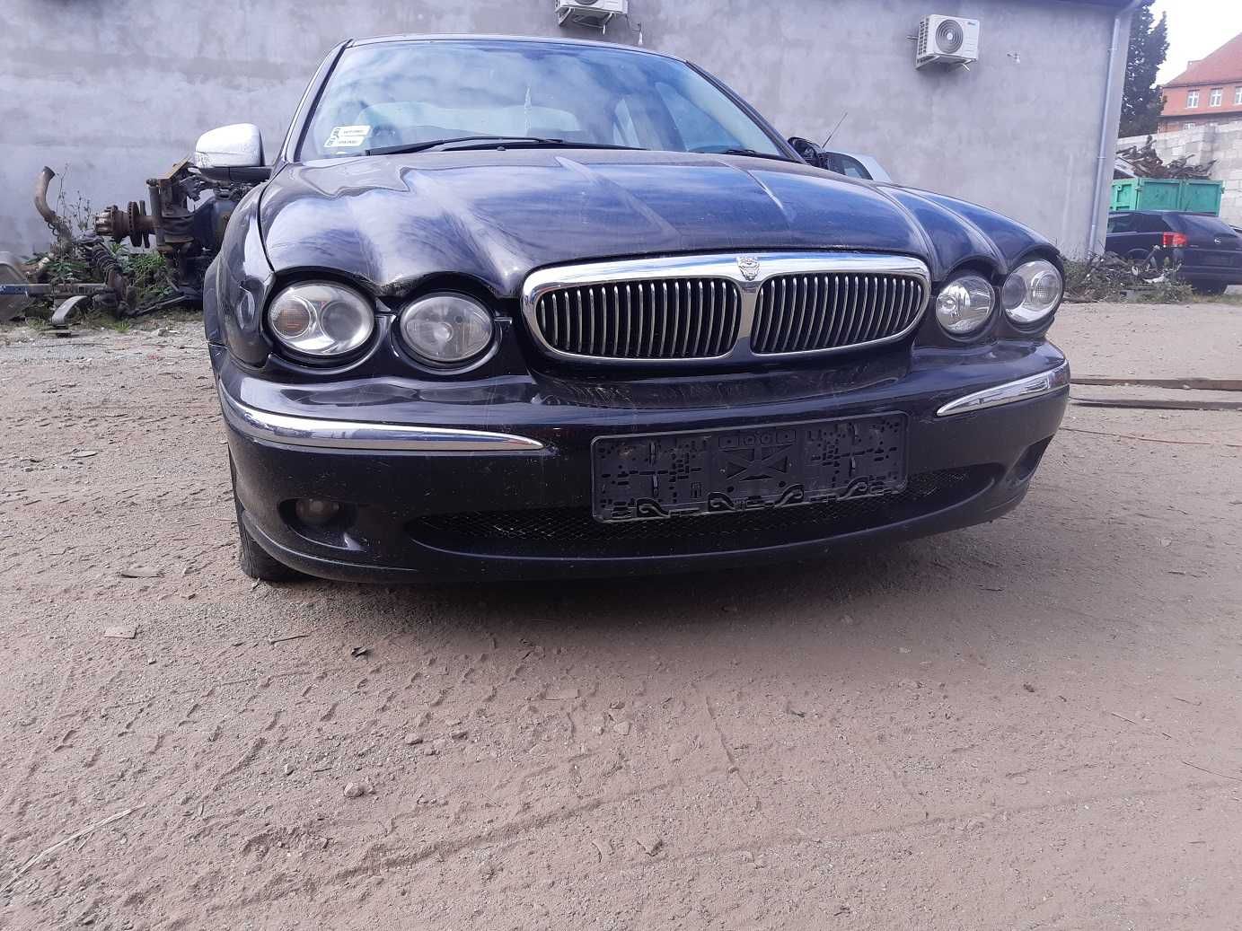 Jaguar X type 2.0 D - zderzak przód kompletny