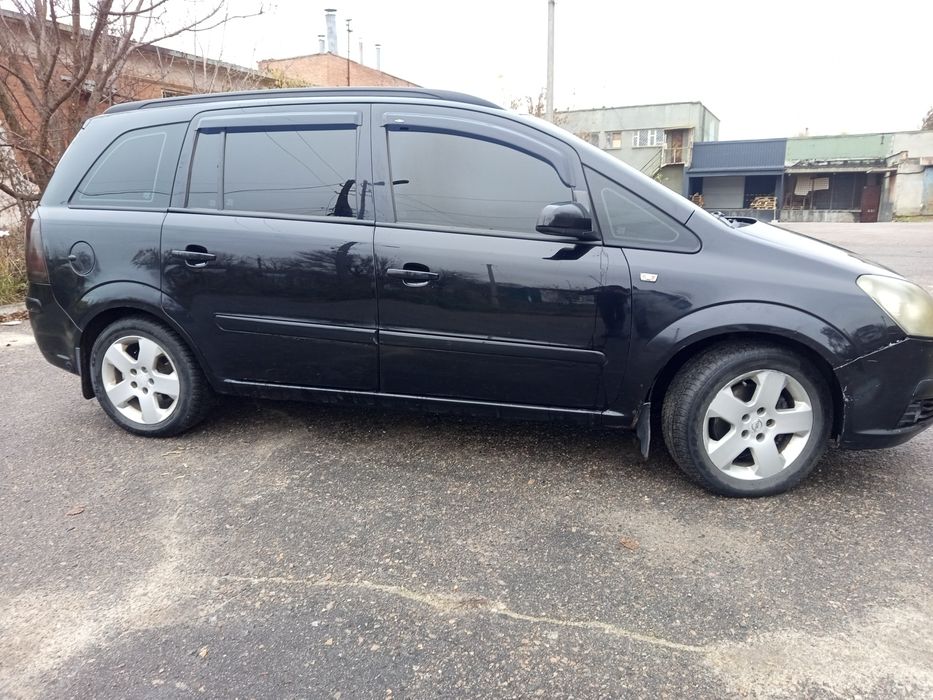 Opel Zefira продам