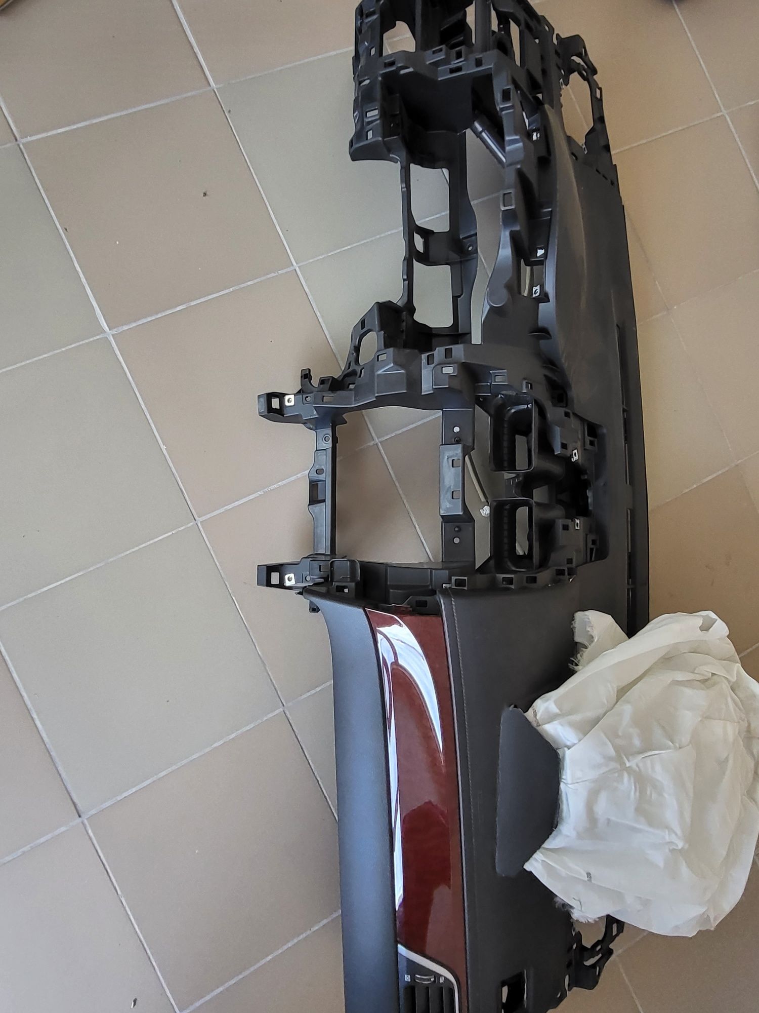 Продам пластик тойота камри 50