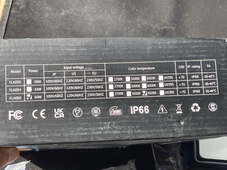 Reflektor LED 60 W, do użytku na zewnątrz