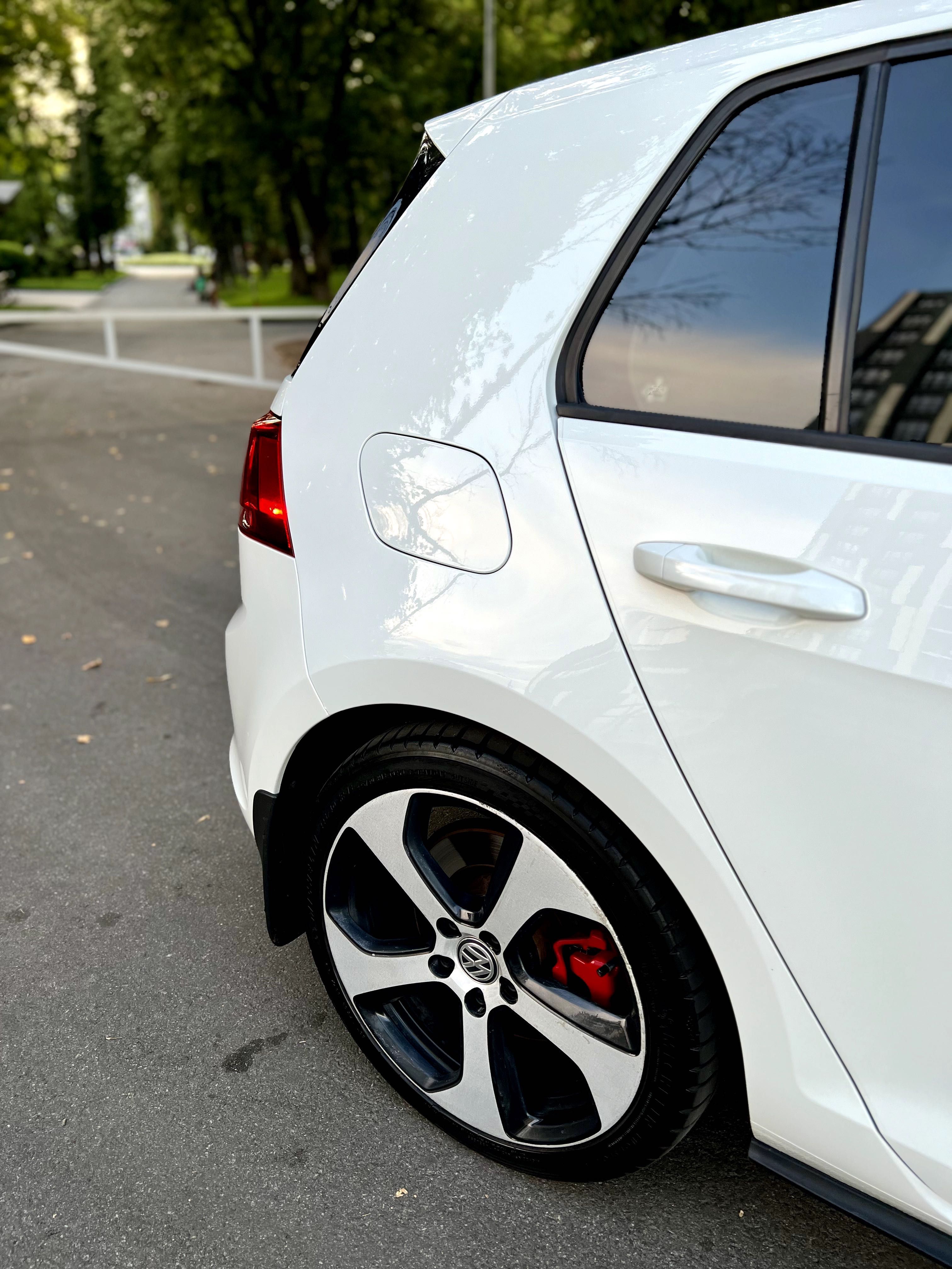 Volkswagen Golf 7  GTI Performance