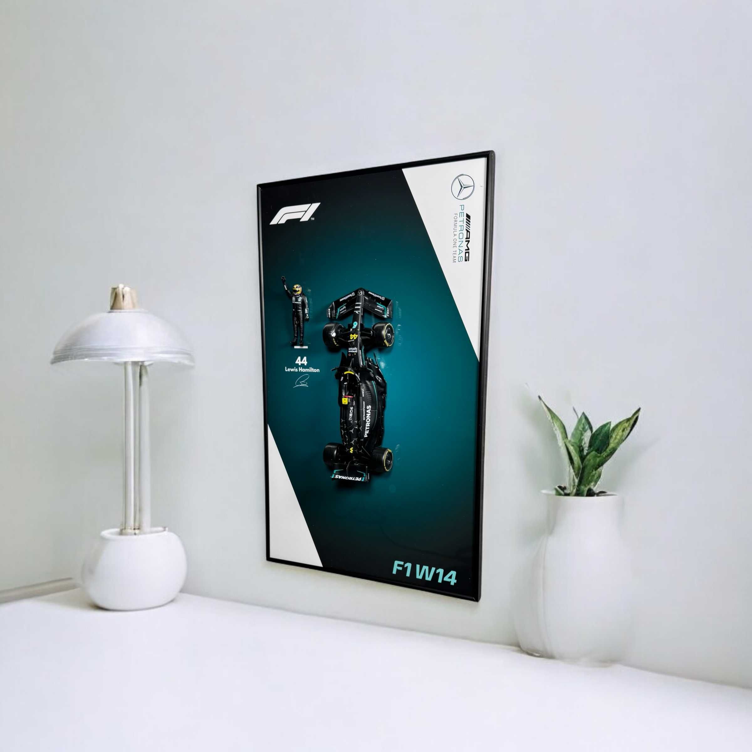 Bburago На Рамці F1 Mercedes 44 Lewis Hamilton 1/24 Маштаб AMG Модель
