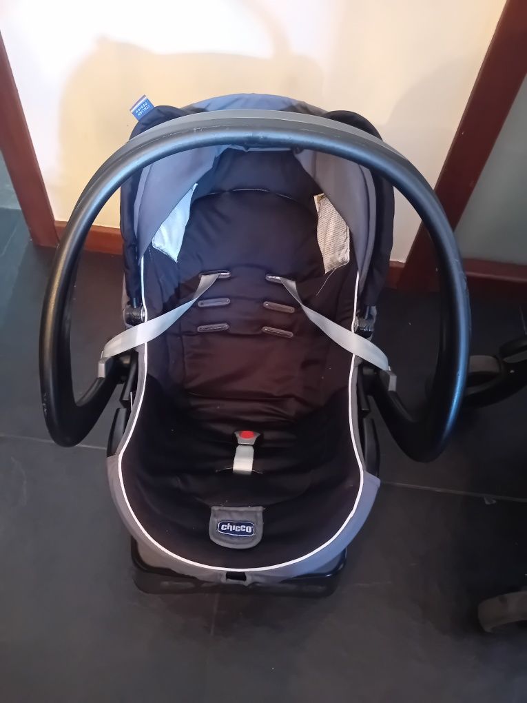 Duo Ovo/Carrinho de bebé Chicco