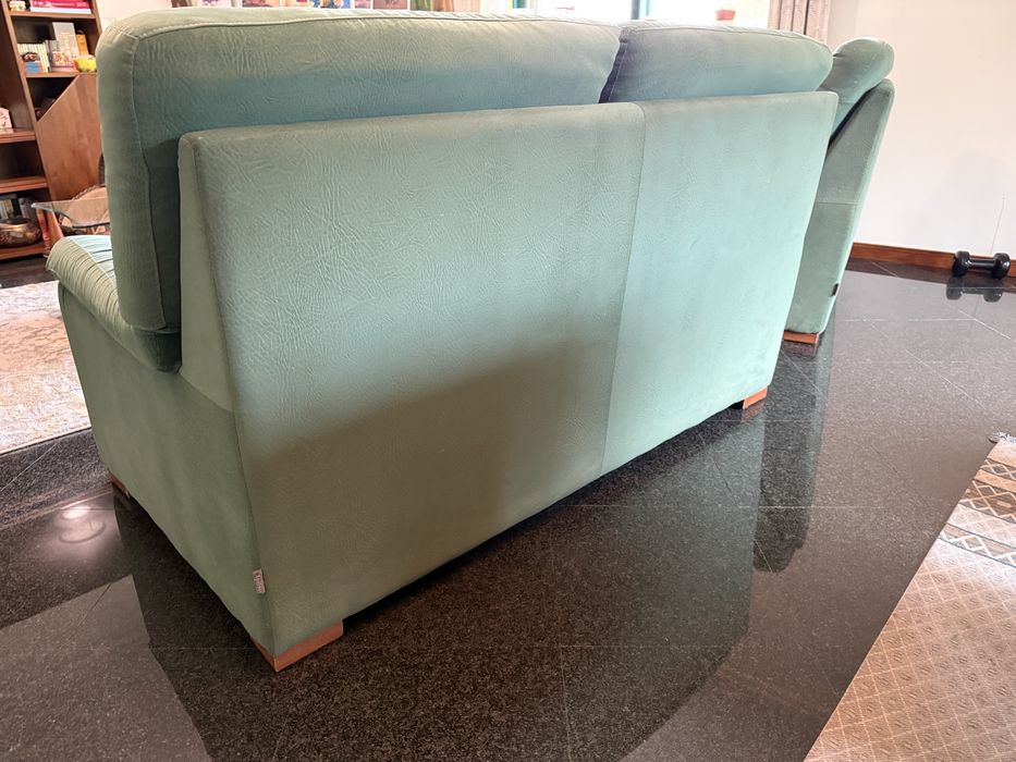 Conjunto Sofá cama 2 lugares + Sofá individual - Pele Sintética verde
