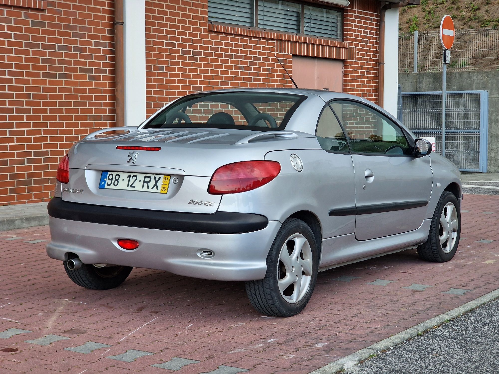 Peugeot 206 CC 1.6 16v
