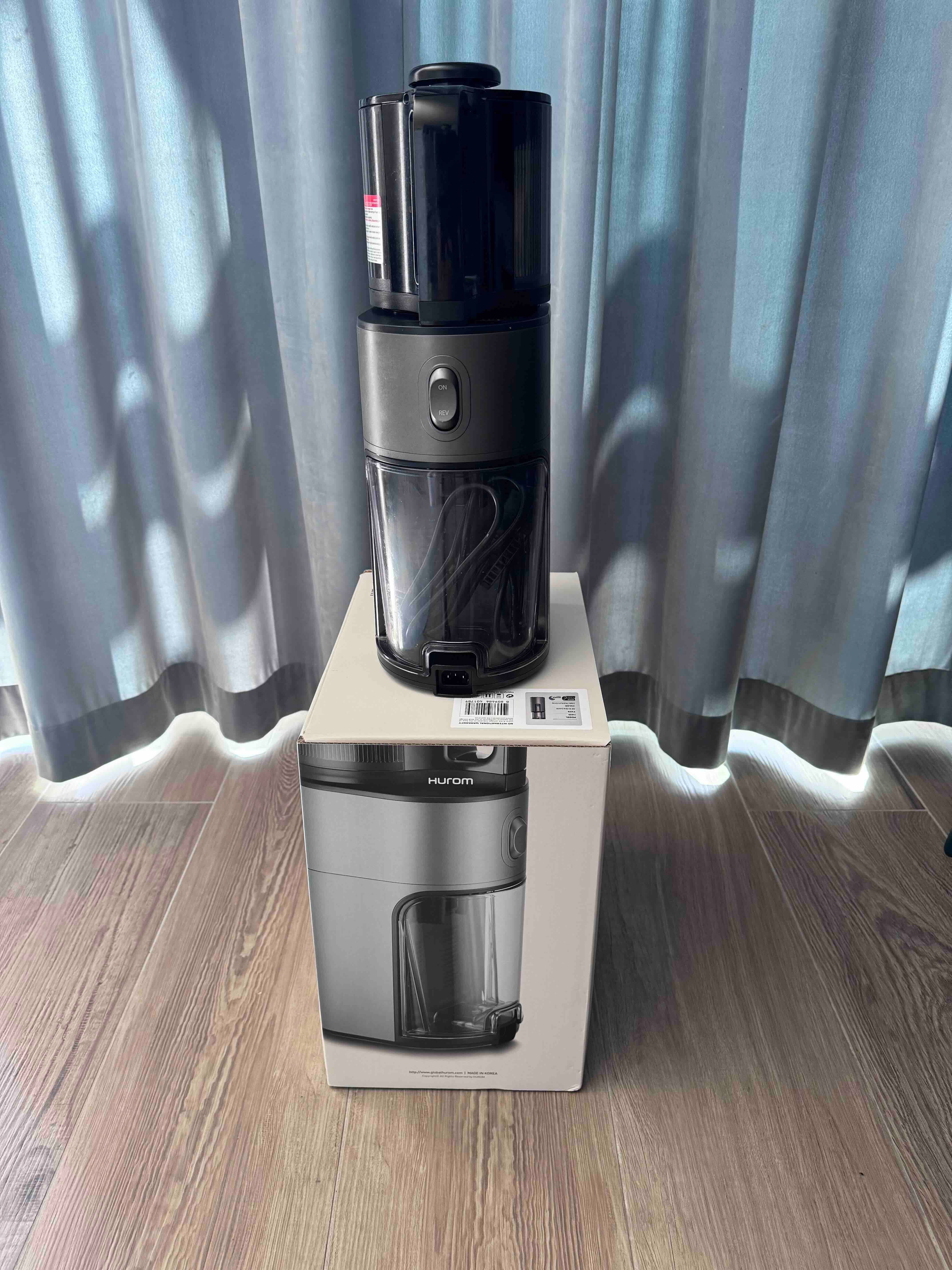 Hurom H400 Matt Titinium Grey, wyciskarka wolnoobrotowa, stan BDB