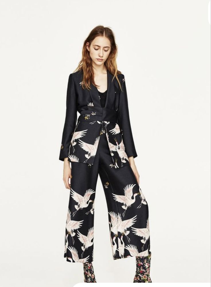 Косюм zara в журавлі лелеки піджак та 2 шт кюлот