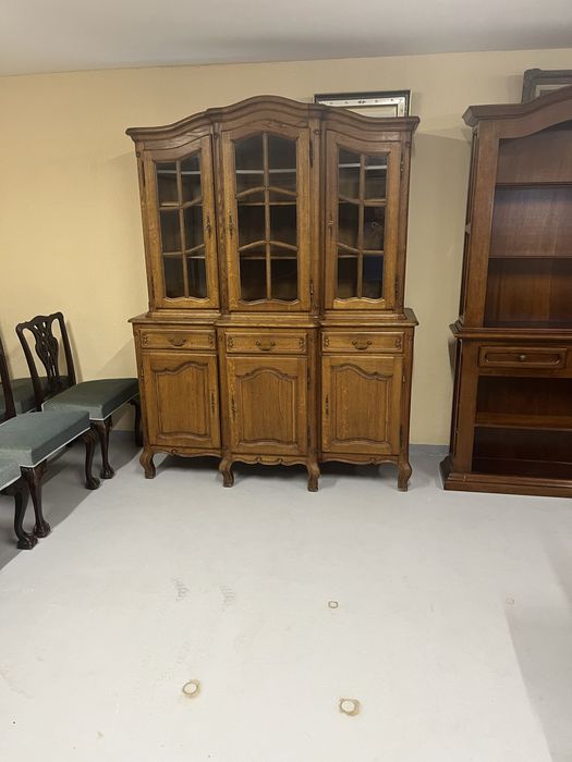 Piękny  kredens w stylu ludwikowskim z transportem