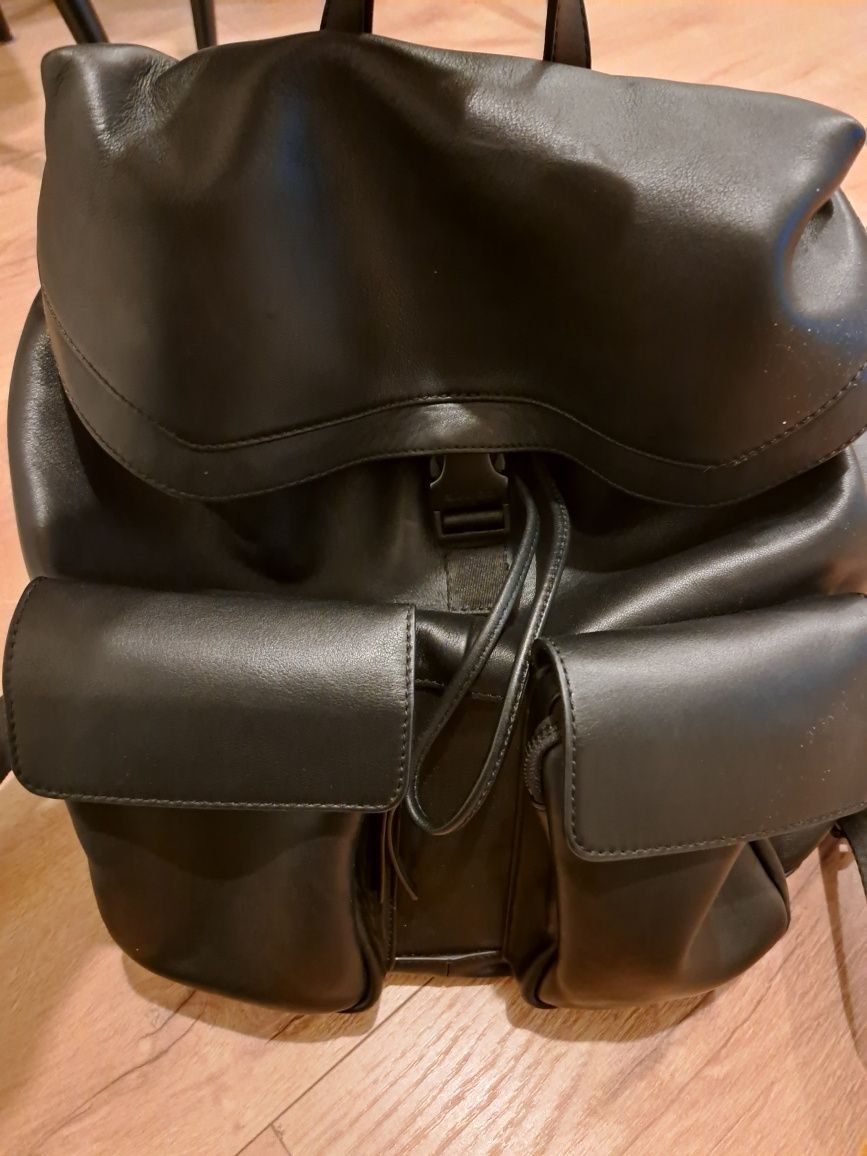 Duży plecak massimo dutti skóra czarny unisex kieszen na laptopa  wzmo