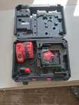Laser Milwaukee M12 + Ładowarka + 2 baterie