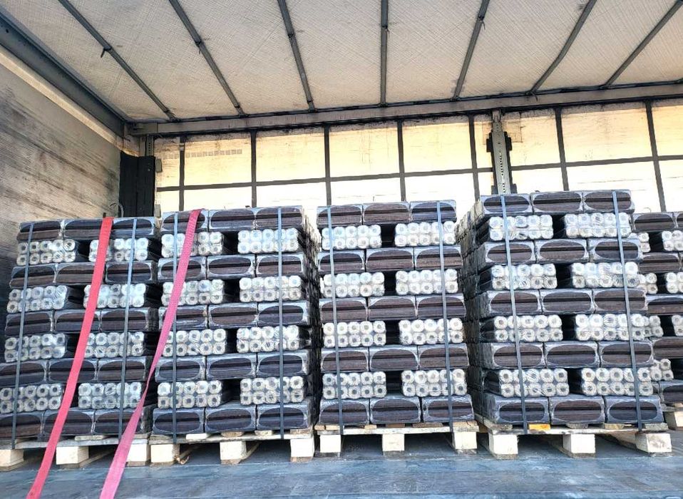 Євродрова Pini Kay Nestro торф пелети доставка Україна