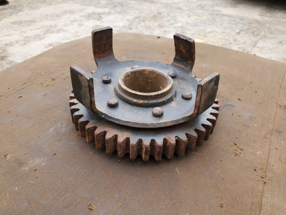 Продам Упор нажимной с подшипниками 350-12.005.00 ПД-350 СМД Т150 СССР