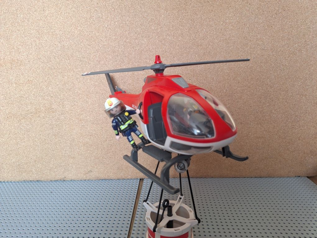 Helikopter strażacki od playmobil