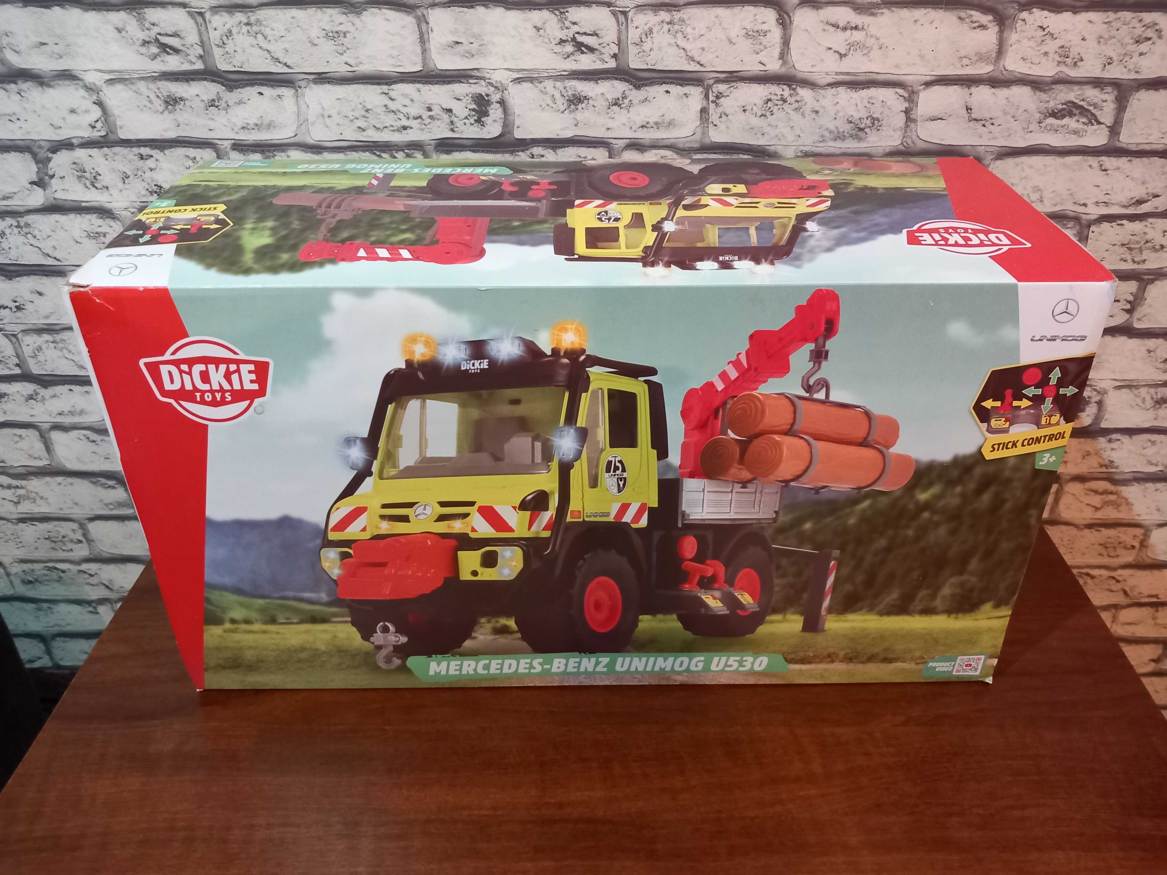 Ciężarówka Mercedes Benz UNIMOG 50cm DICKIE TOYS