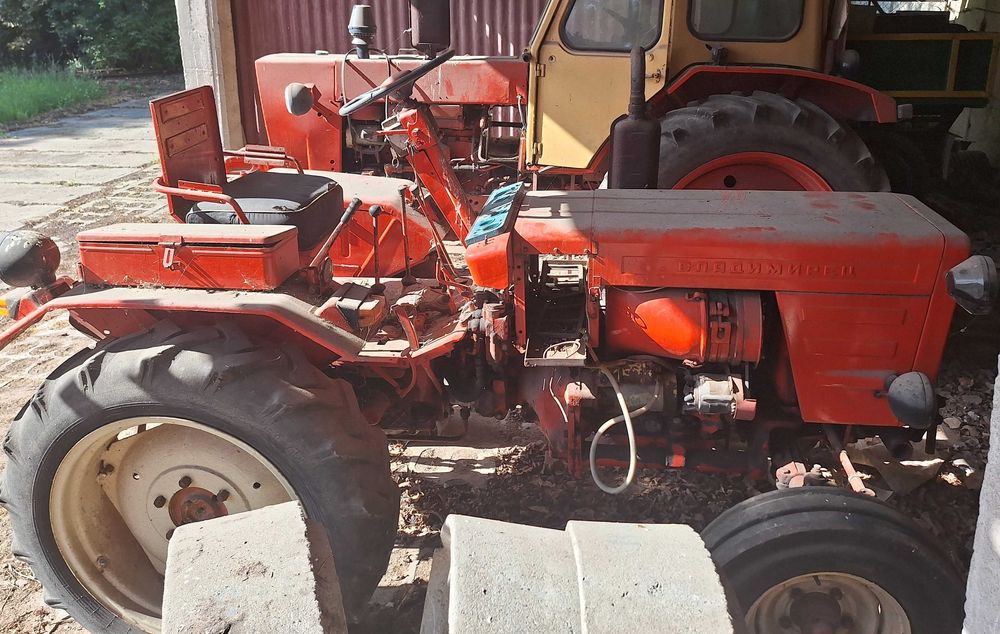 Ciągnik Wladimirec T25A, zarejestr., ubezpieczony, z przeglądem 1977r,