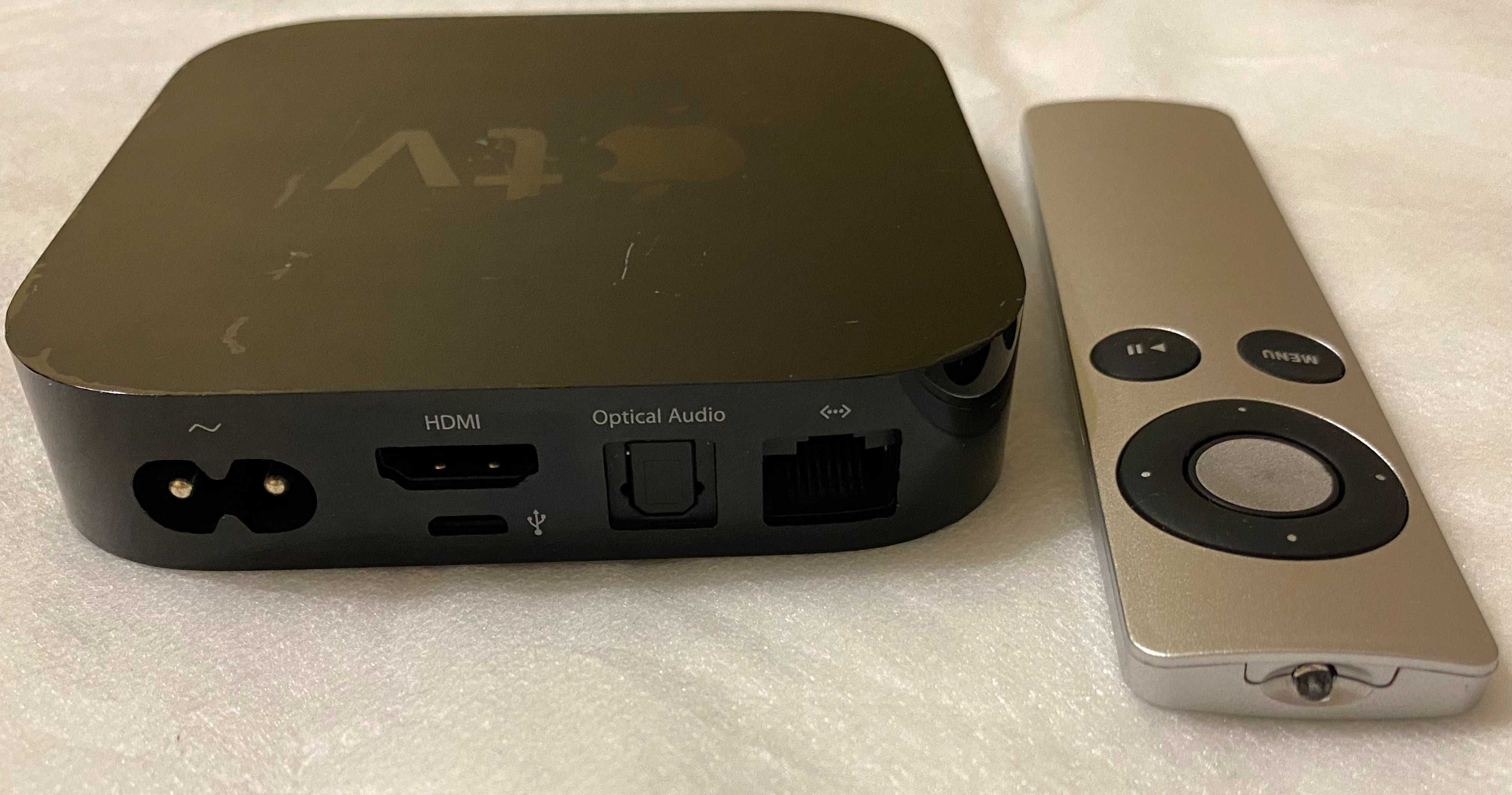 Apple TV 2-е поколение A1378 mc572ll/a