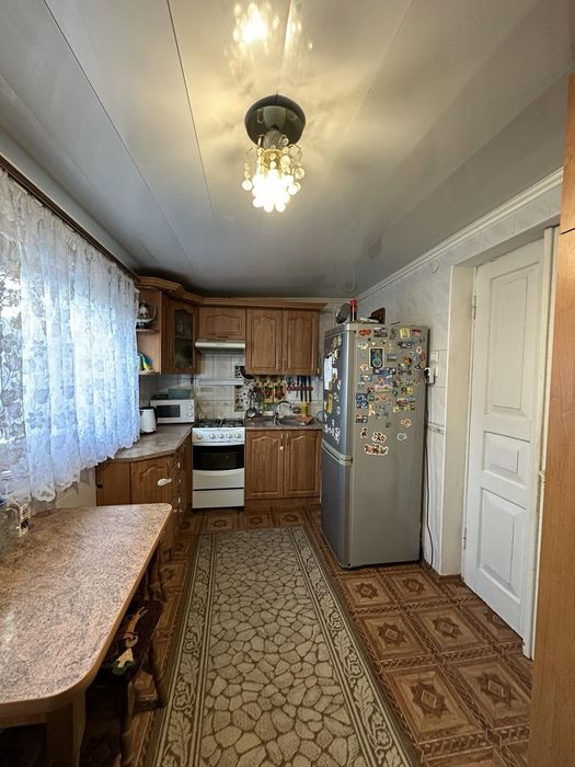 Продаж окремого  будинку на Заріччі / Зручності  в будинку/Є-відновлен