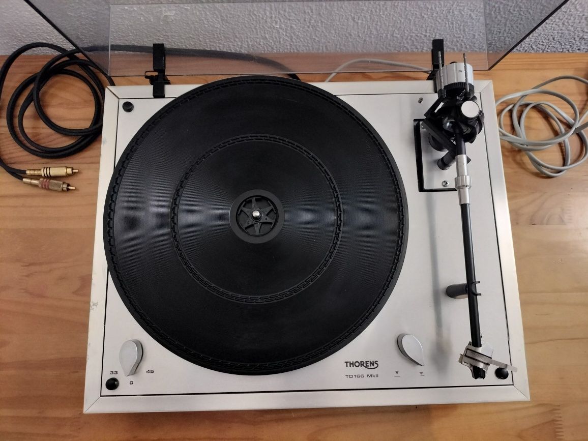 Gira discos Thorens TD 166 MkII