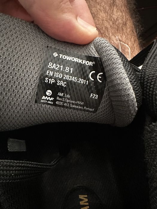 Tenis biqueira de aço toworkfor leroy