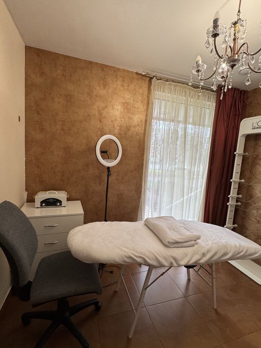 Здається місце в аренду для майстра бровіста,лешмейкера.