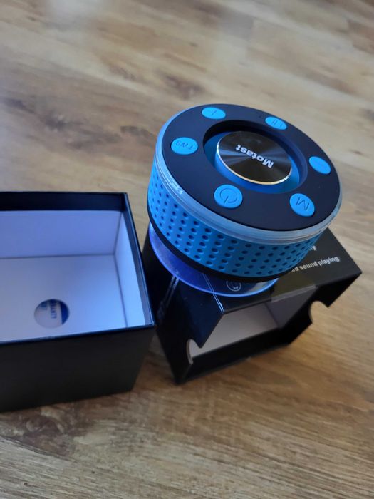 Nowy przenosny glosnik swietlny  Led bluetooth sd bateria 4 godziny