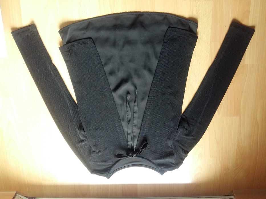 Elegancka czarna bluzka