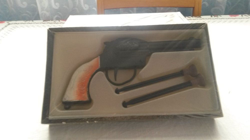 Продам дитячі пістолети