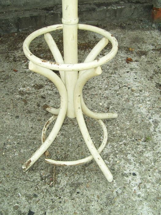 bukowa garderoba Thonet do renowacji