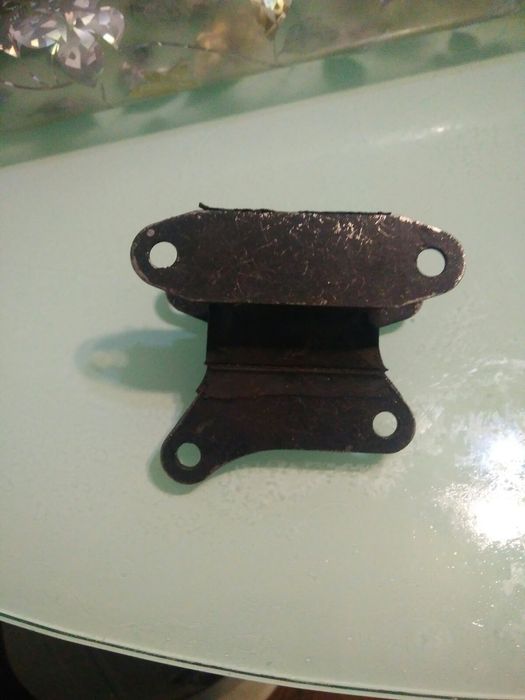 Подушка КПП ВАЗ 2101-07 (4- ступеневий) оригінал