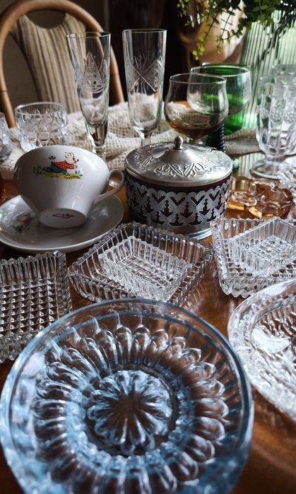 Сахарница цукорниця бокалы рюмки блюдца солонки старинное стекло посуд