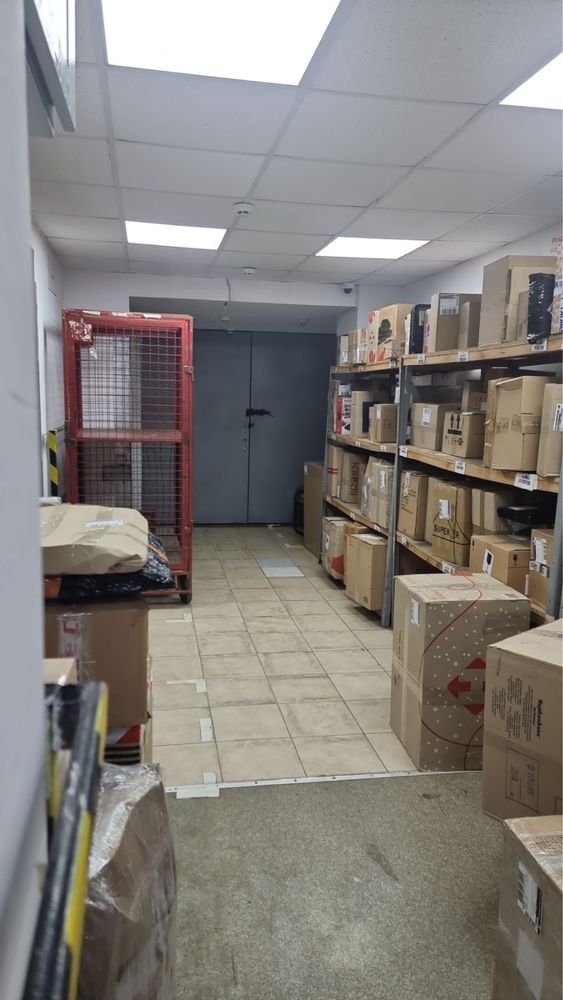 Продаж фасадного приміщення пр. Слобожанський