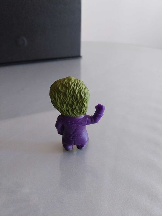 Figura de ação do personagem Joker, do universo Batman