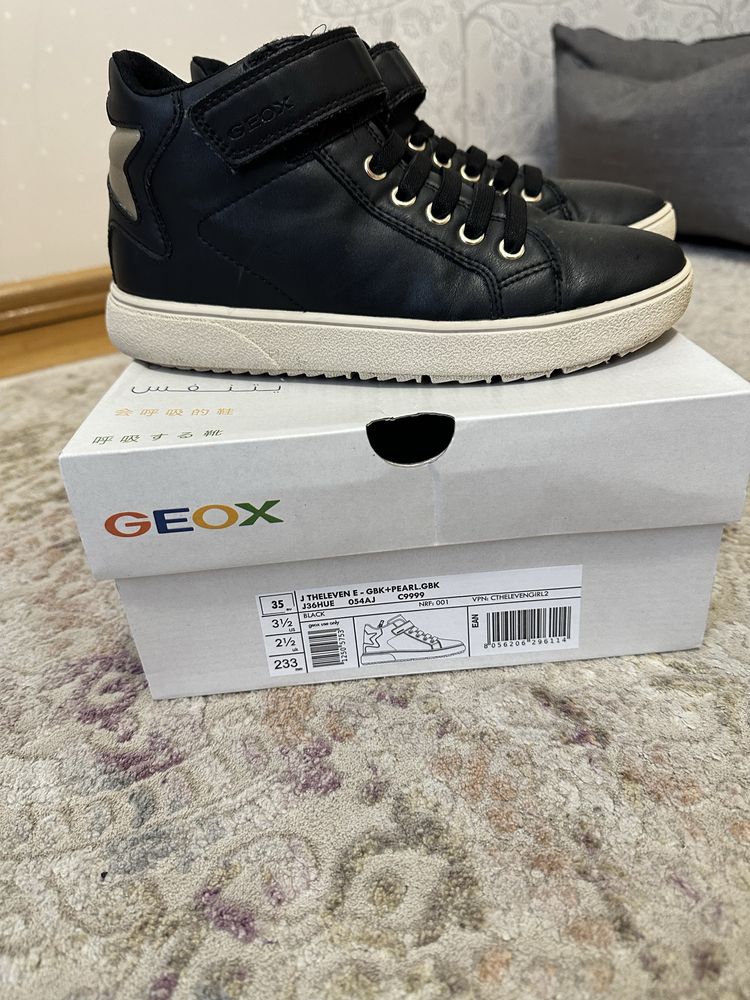 Чоботи, черевики, хайтопи, Geox