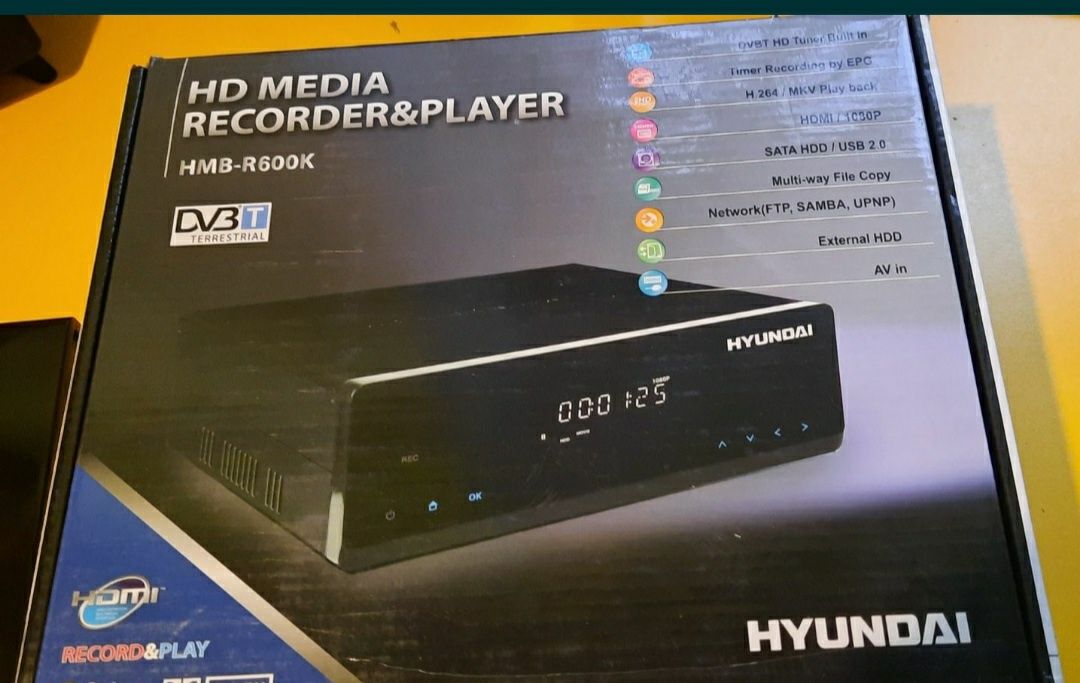 Hyundai M-box HMB-R600K медиаплеер