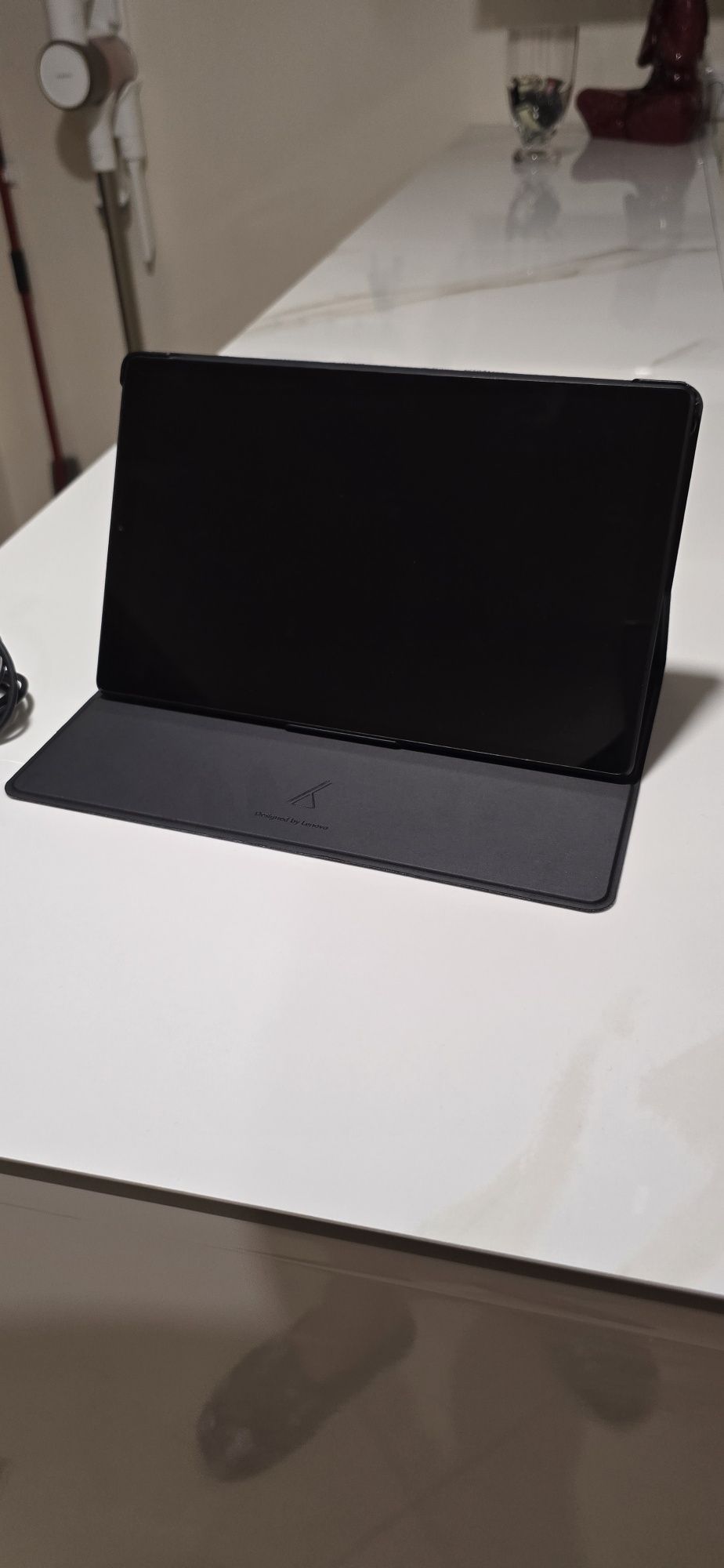 Tablete lenovo TB-X306F