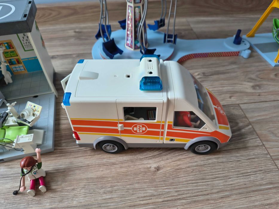 Playmobil domek, szpital, salon sukien ślubnych Mega zestaw