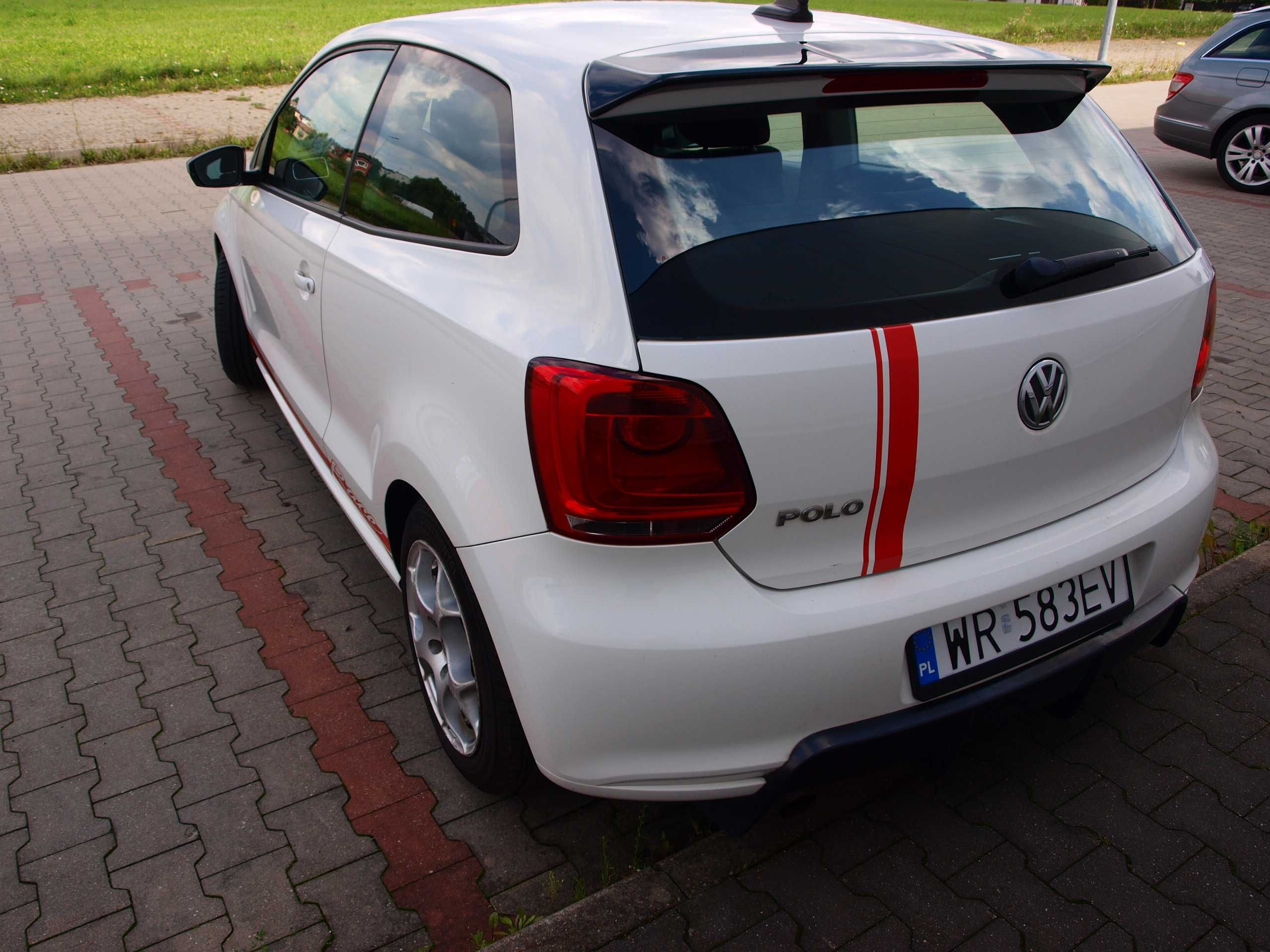 Wypożyczalnia Aut Wynajem Samochodów VW Polo 1.4B +Gaz  Ekonomiczny