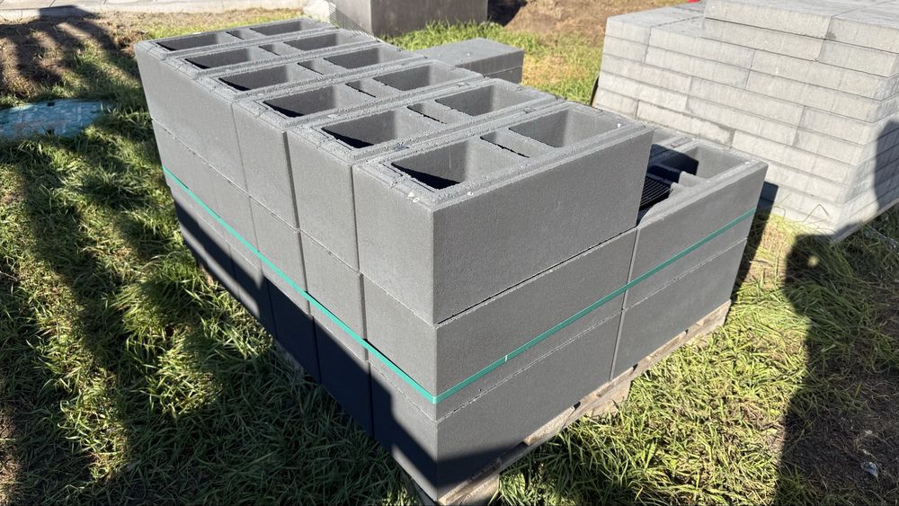 Bloczek pustak ogrodzeniowy Joniec Roma Horizon czarny antracyt 50x20