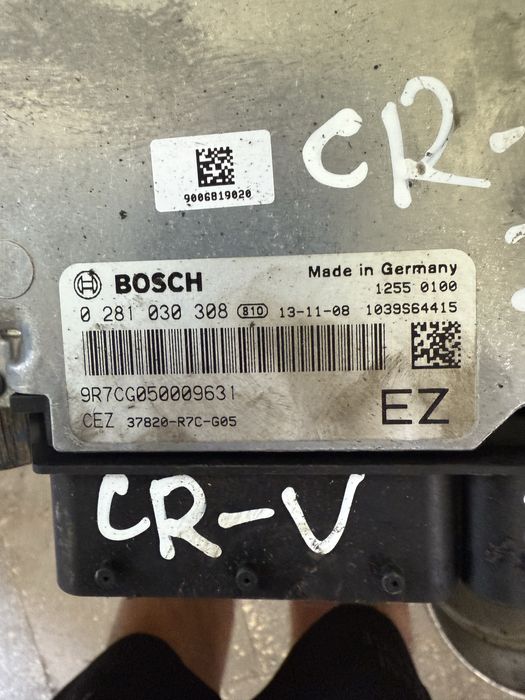 Блок управління двигуном Honda CR-V 2.2d 12-16 37820-r7c-g05