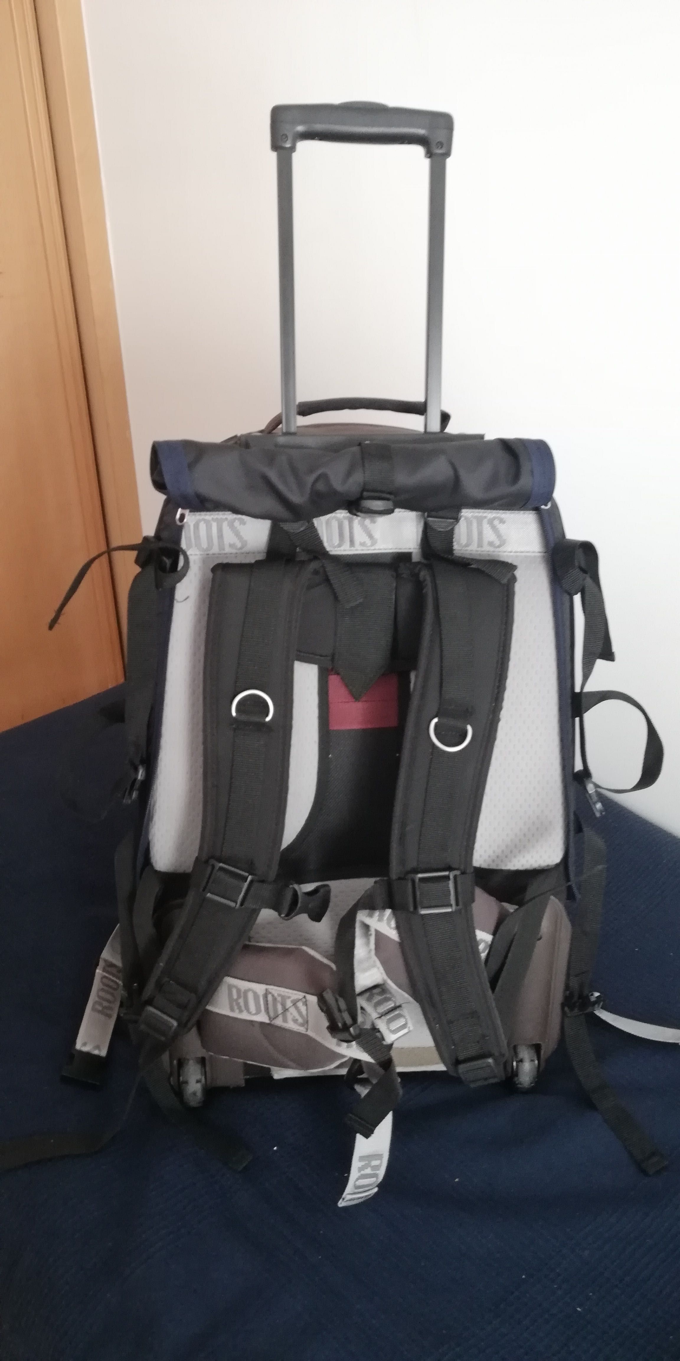 Mochila BackPack/Mala de viagem c/rodas e alças+daypack e bolsa cintur