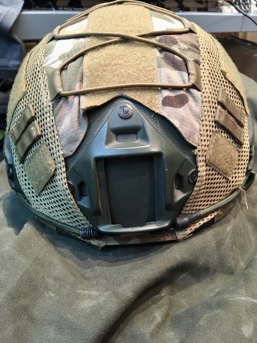 Шолом типу FAST, розмір M-L